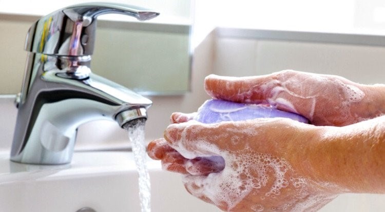Điều nguy hại gì sẽ xảy ra nếu không rửa tay sau khi đi tiểu tiện? - Ảnh 2
